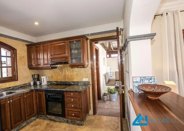 Villa Valentina - Lh156 By Now Ltd *