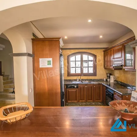 Vila Valentina - Lh156 By Now Ltd *