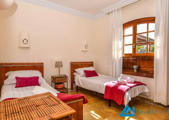 Valentina - Lh156 By Now Ltd Vila